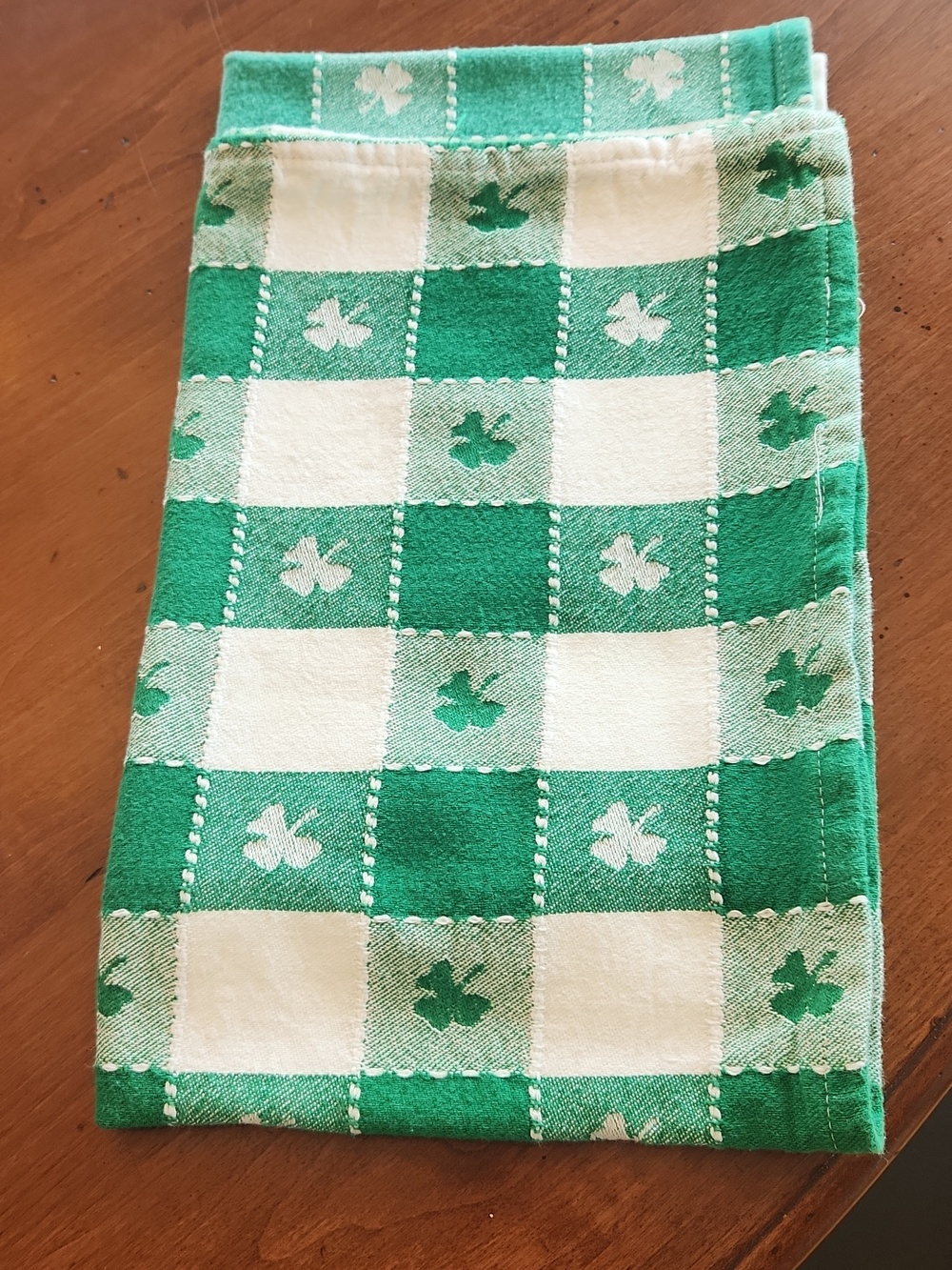 Set Of 8 Assorted Seasonal Kitchen Towels - Red, Green, Pink, Blue, Cream - Picture 4 of 8